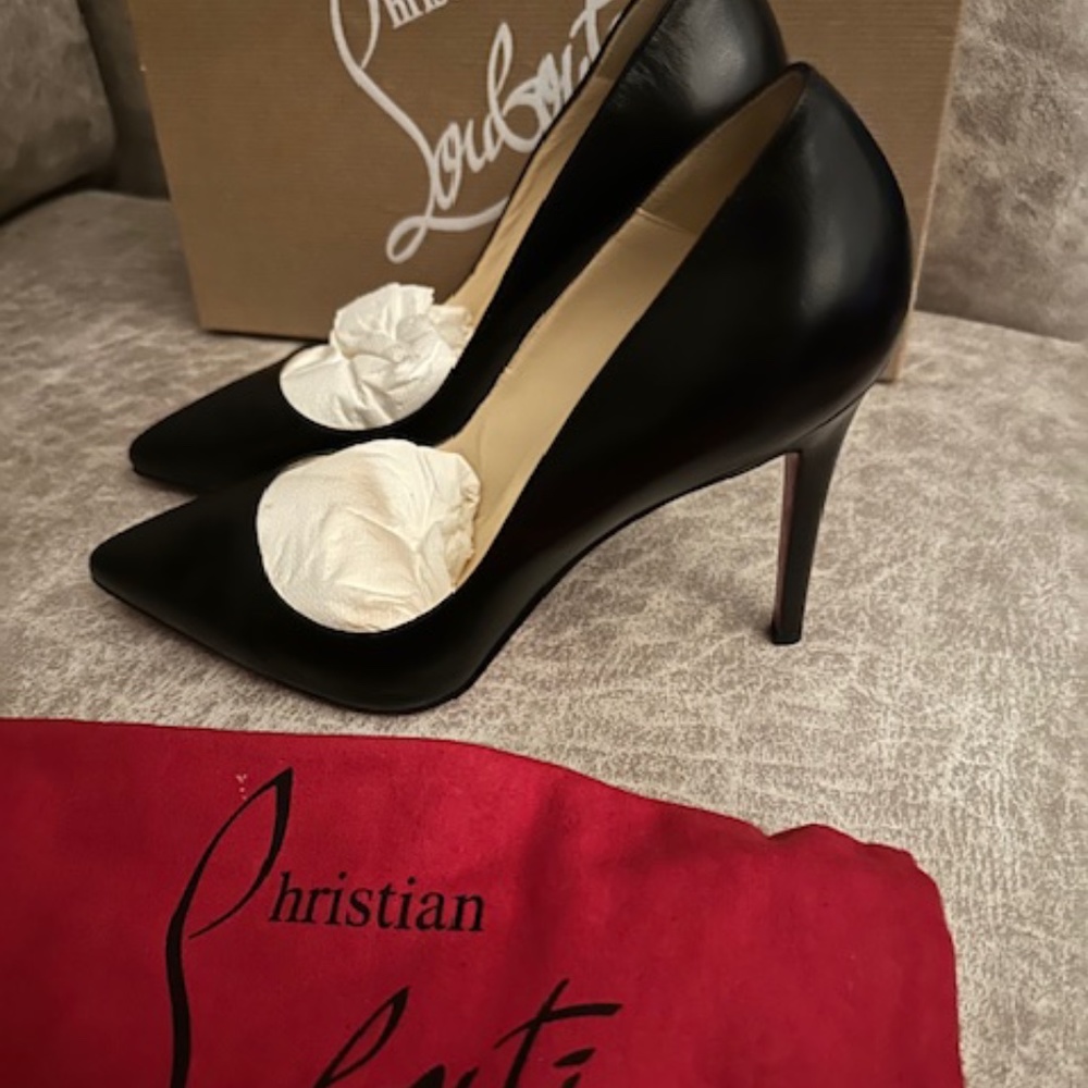 Christian Louboutin Pigalle 100 Calf BLACK 38.5 Never Worn In Box New